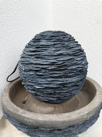 Small textured stone-effect tabletop fountain (working)