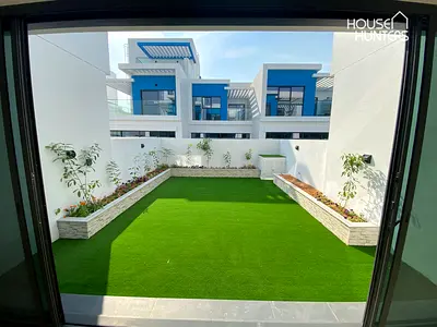 Santorini | Modern 3 bed | Landscaped Garden