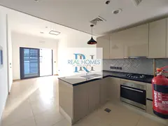 Pool View| Fitted Kitchen | Storeroom| Ready