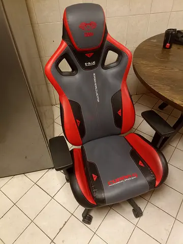Gaming chair