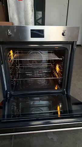 Built-in Electric Oven  not used  smeg brand