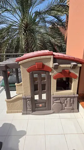Plastic Outdoor Playhouse for Kids - Good Condition