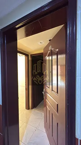 Two bedroom apartment with living room for rent at a great price 36000 with 4 or 6 payments cheque deposit 3000 and office fee 500 in a prime location