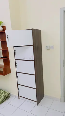Slim 5-Drawer Wardrobe/Cabinet in White and Wood Finish — Good Condition