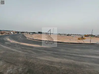ارض للبيع شامل رسوم التسجيل شارع  رئيسي ارتداد كبير