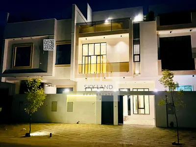 In front of the garden_2floors,roof_Registration free_freehold_Negotiable