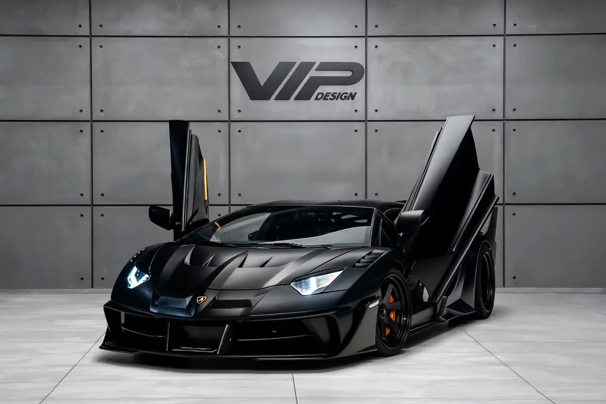 Lamborghini Aventador 2022 — photo 1 of 16