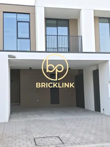 Single Row | Park Facing | Bigger Plot | Vastu Compliant | Raya AR3