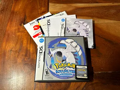 Pokemon SoulSilver Version (Nintendo DS) with Manual. No Pokewalker.