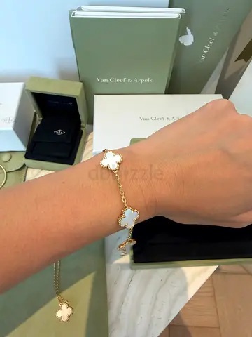 Van Cleef  Arpels Mother of Pearl Bracelet 5 Motif