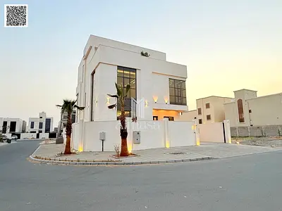 Modern cornar villa on a main street, parking space for 10 cars.