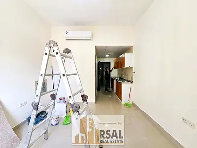 Lavish family Studio/Close kitchen/Ready to move/EASY Payment/Near to Safari Shopping Mall Muwaileh Sharjah