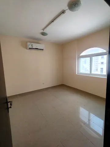 شقة غرفة وصالة بتسهيلات مريحة