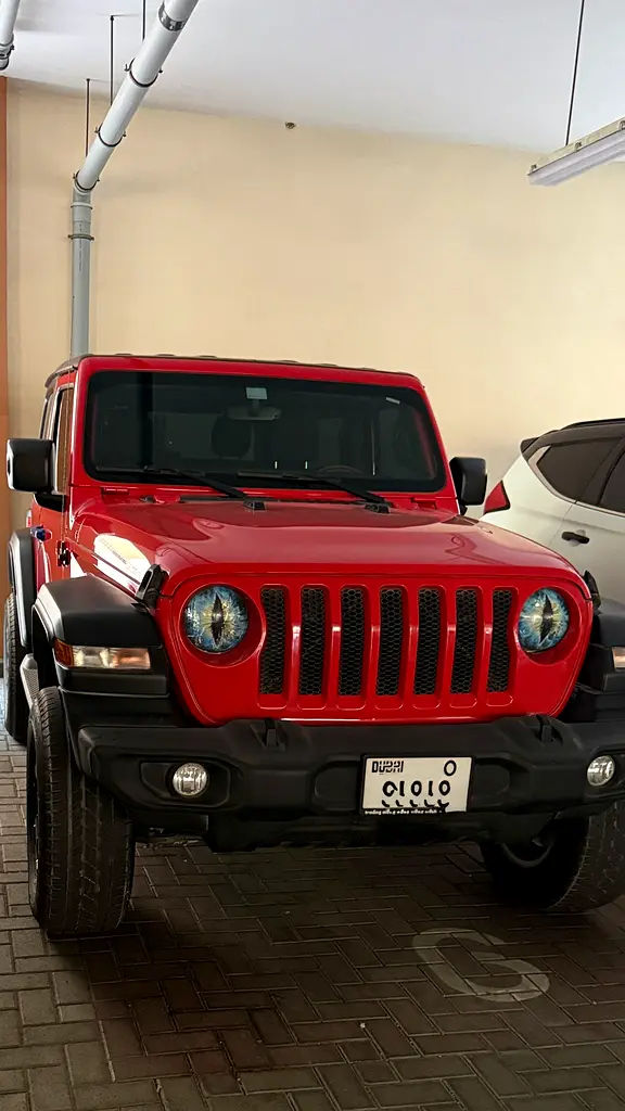 Jeep Wrangler 2020 — photo 1 of 20