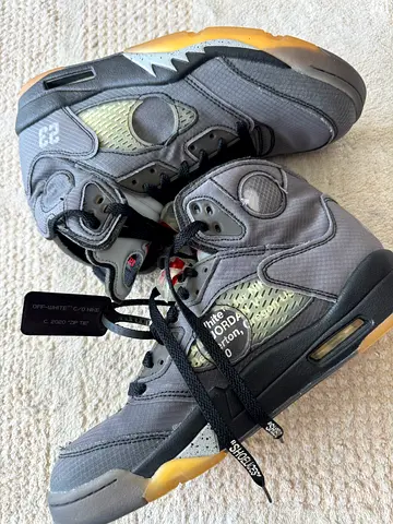 Off-White x Air Jordan 5 SP “Muslin”