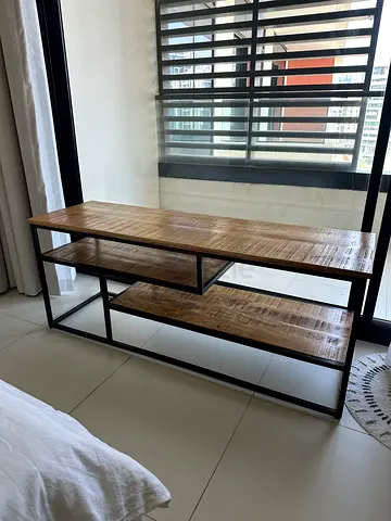 TV Stand ( in pristine condition )