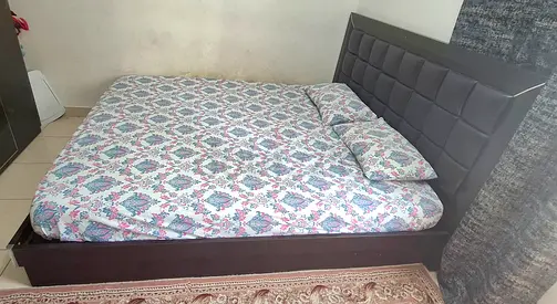 king Size Bedroom Set In Excellent condition Urgent Sale Leaving Country