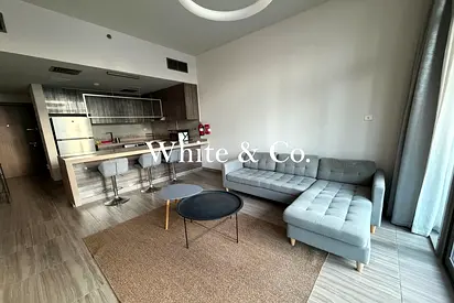Fully Furnished | Lake View | Vacant Now