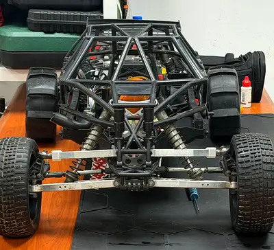 HPI Baja 5sc Zenoah g320 modified