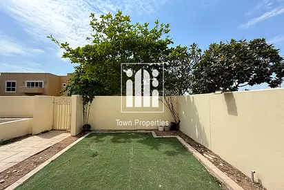 Corner & Sigle Row 5 Bedrooms + Maid Townhouse | Big Garden |