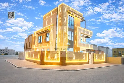 Luxury villa in a prime location, electricity and water included, freehold ownership, negotiable.