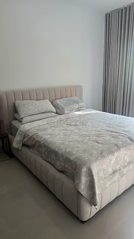 King size bedroom