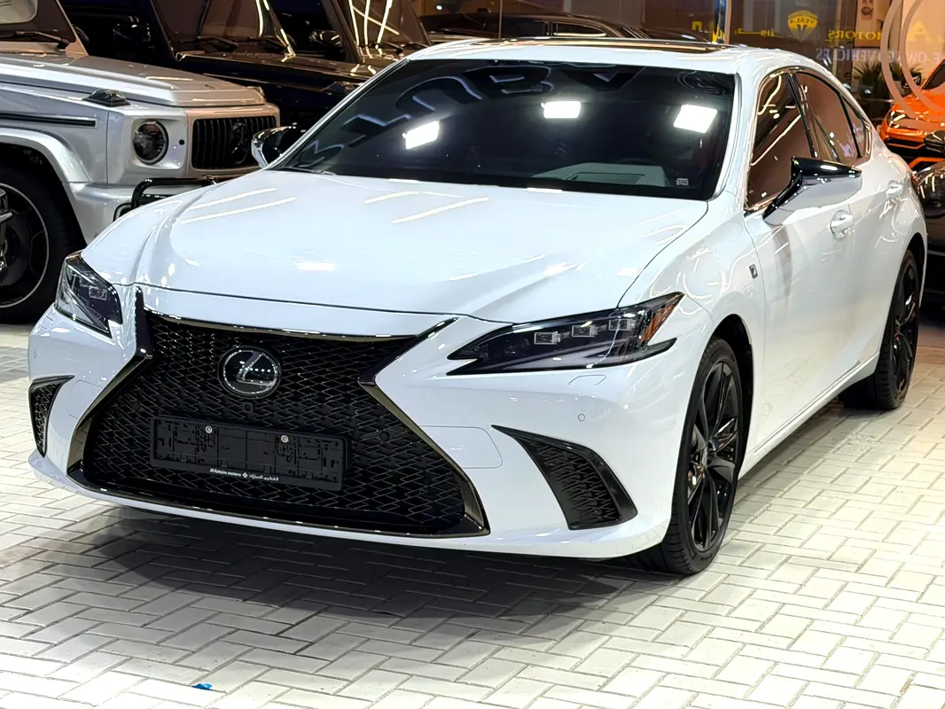 Lexus ES-Series 2025 — photo 1 of 20