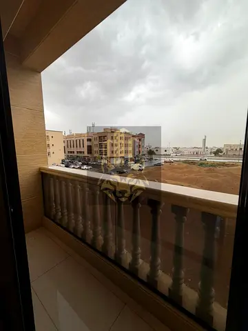 شقة غرفة وصالة جديدة أول ساكن بحمامين وبلكونة وتكييف مركزي في العالية موقع مميز بجانب شارع محمد بن زايد ومساحات واسعة للإيجار بسعر 32 إلى 33 ألف