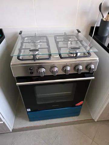 Stainless Steel 4-Burner Gas Cooker with Oven — Good Condition
