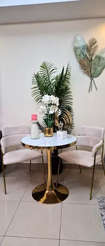 Elegant High Quality Coffee Table With Chairs