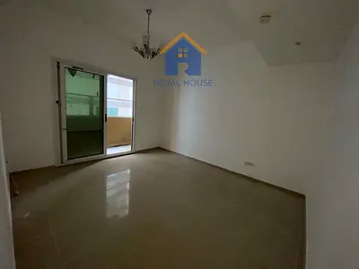 One bedroom and living room in Khan with an open view