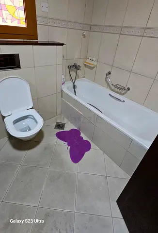 Spacious master bedroom with attached bathroom available for rent for Indian Hindu Couples.