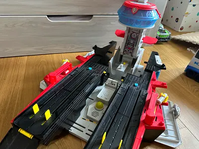Paw patrol aircarrier with chase vehicle