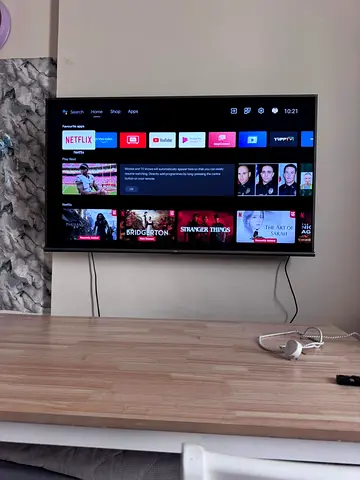 55 inch Wall-Mounted Smart LED TV - Works Well, Comes with Remote