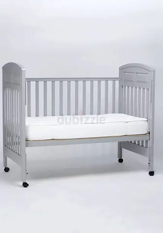 Grey Wooden Baby Crib with Mattress on Wheels - Good Condition juniors brand