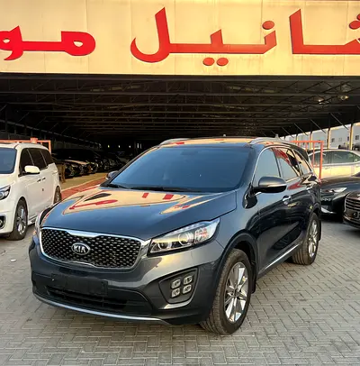 Kia Sorento 2016 - Well Maintained - GCC Specs - Perfect Family Car