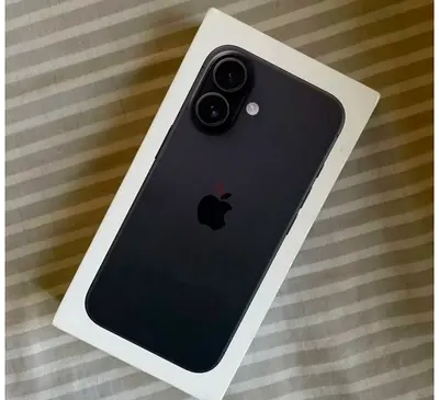 iPhone 17 (boxed) - Black, unopen box