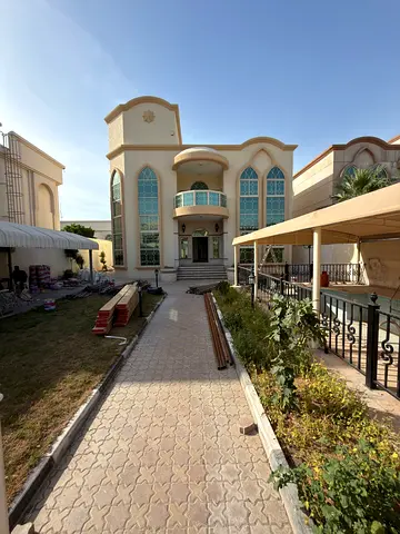 Largest villa in Sharqan, Sharjah. 4 master bedrooms, 3 majlis, 2 kitchens, large parking, pool, maid room, wardrobes, sea view, big rooftop.