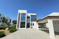 Stunning Location | 4BR+M+D | Vacant Soon!