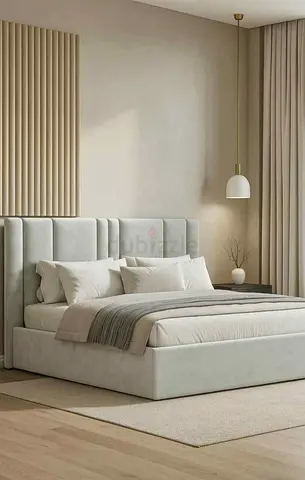 Modern upholstered platform bed with headboard - queen/king (light grey)
