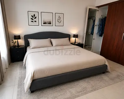 Modern Upholstered King Bed Frame with mattress