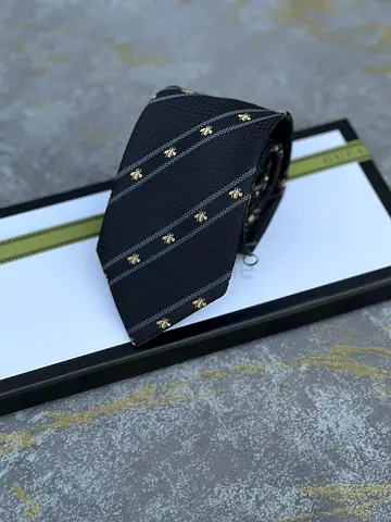Tie