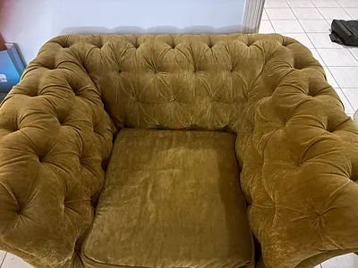 Free: Mustard Tufted Velvet Armchair - Plush Single Seat