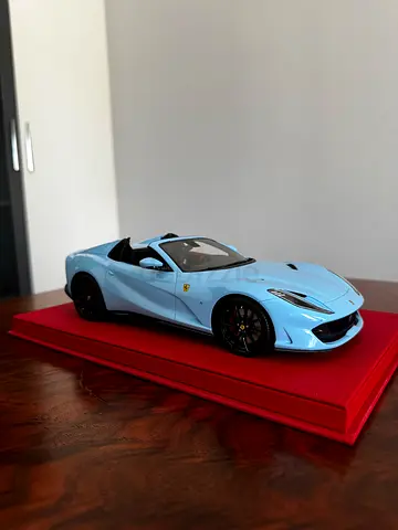1:18 Ferrari 812 GTS scale model car limited edition
