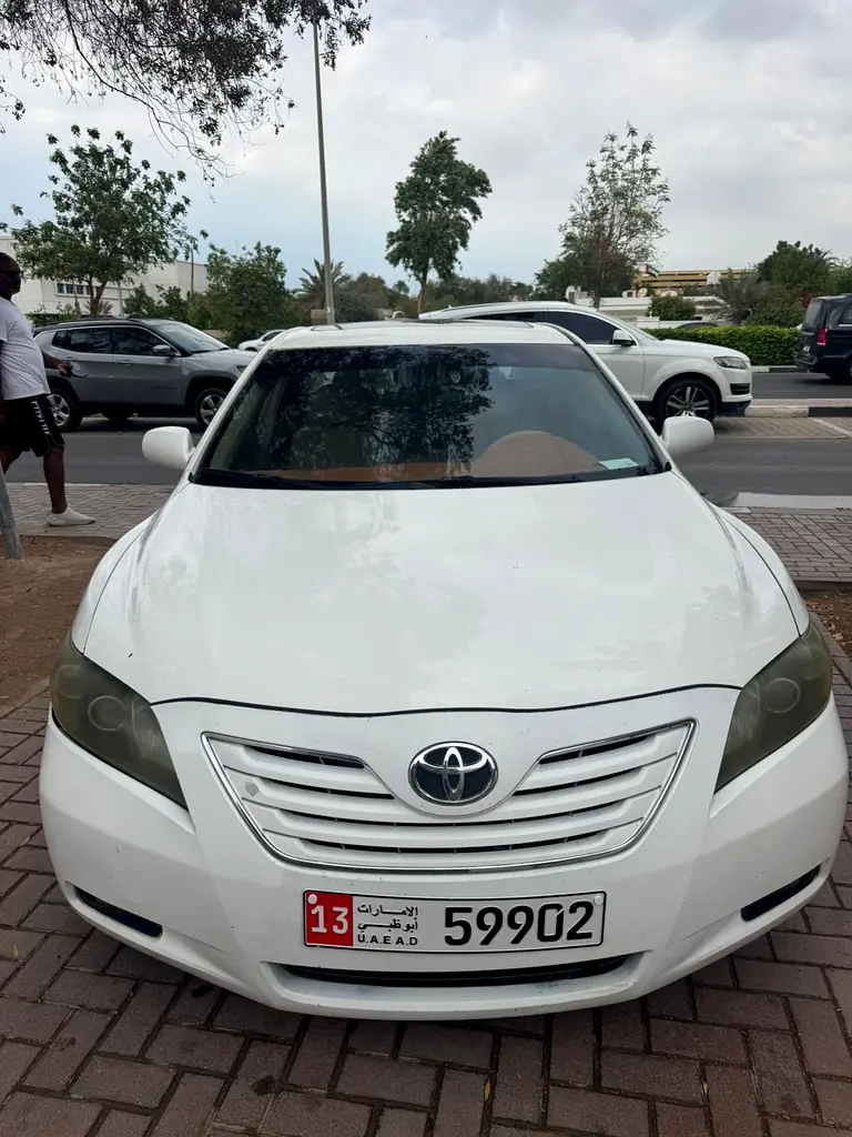 Toyota Camry 2007 — photo 1 of 5