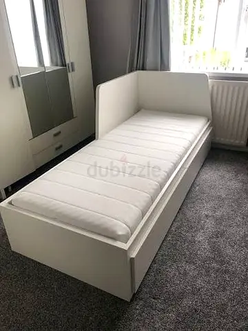 Ikea flekki  Day bed with 2 storage drawers underneath and with 2 IKEA mattresse