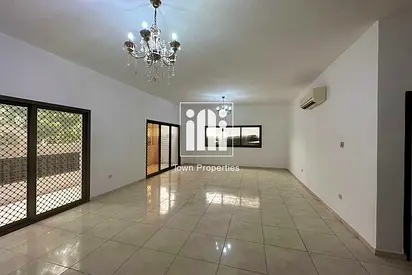 Great Price | 4BR + 2 Balconies Apartment | Strategic Location |