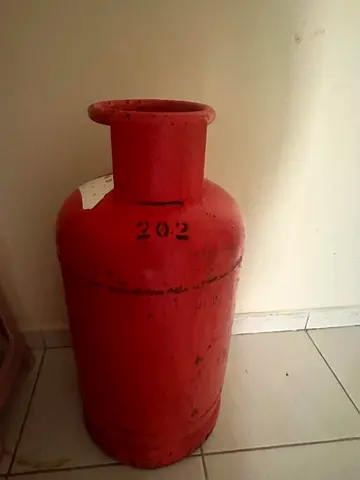 Gas cylinder