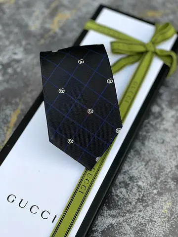 Tie
