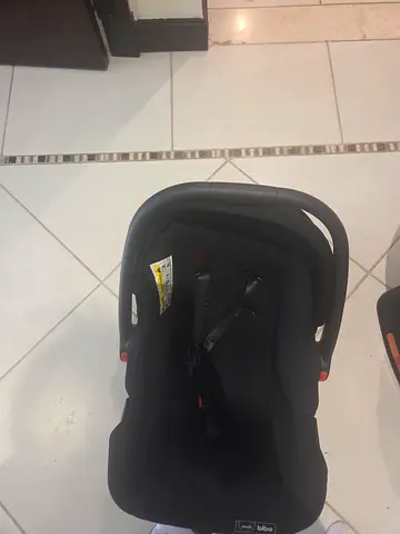 Infant rear-facing car seat (baby carrier) - good condition